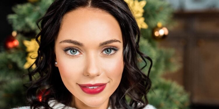 The Ultimate Guide to Natural Skincare: Achieve a Radiant Glow Naturally