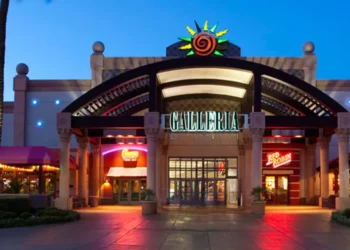 VERCINI at Galleria at Sunset