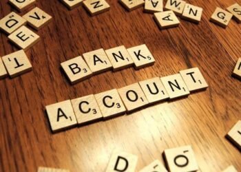 Navigating Financial Challenges: Iranian Communities Confront Bank Account Closures in North America