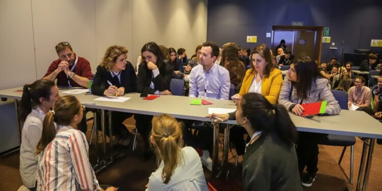 EAHP - European Association of Hospital Pharmacists Mar 18–20 2026 1 EAHP – European Association of Hospital Pharmacists Mar 18–20 2026